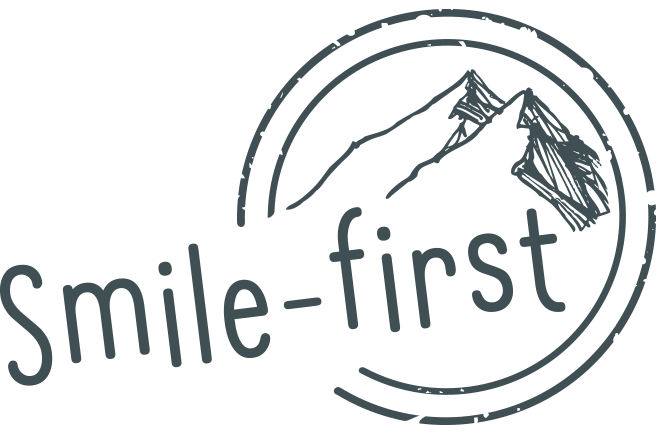 Smile-first Kieferorthopädie Logo